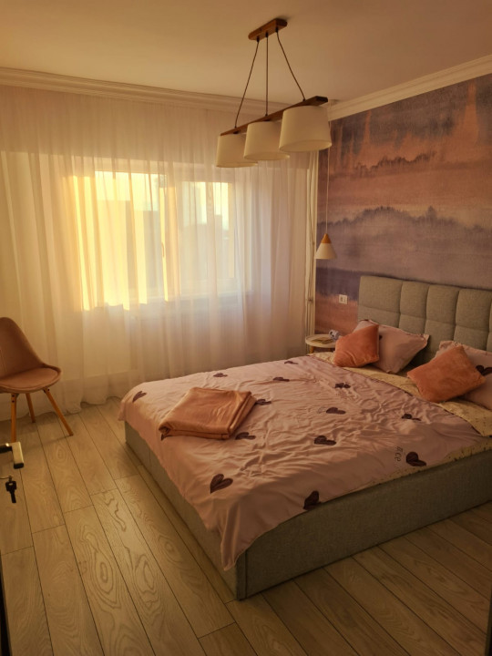 Apartament de inchiriat, 2 camere, decomandat, etajul 3/4