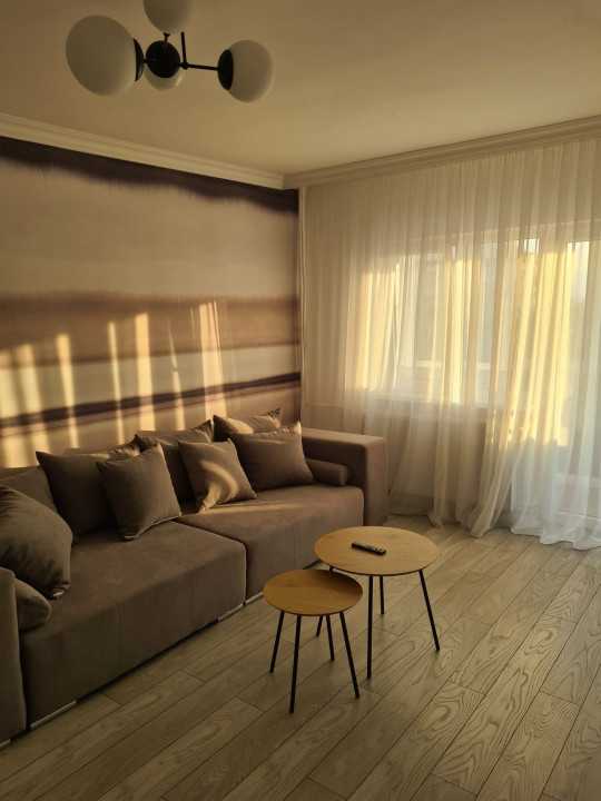 Apartament de inchiriat, 2 camere, decomandat, etajul 3/4