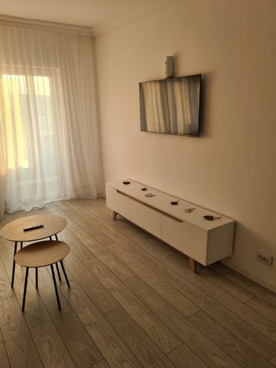 Apartament de inchiriat, 2 camere, decomandat, etajul 3/4