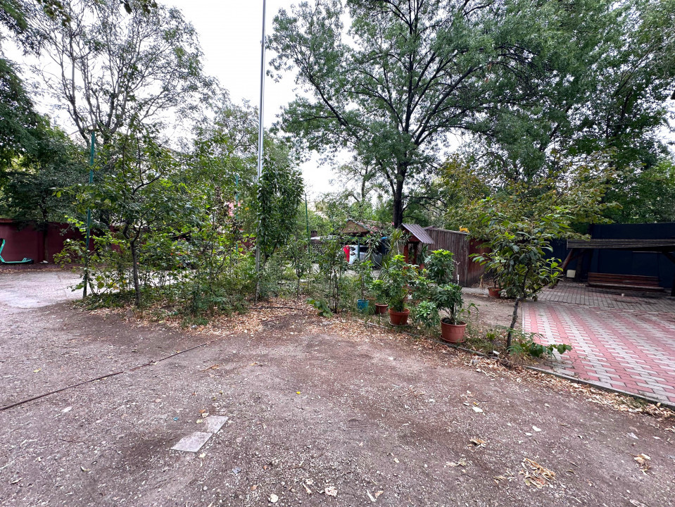 Inchiriere 2 Camere Vitan Mall | centrala proprie | curte | loc parcare