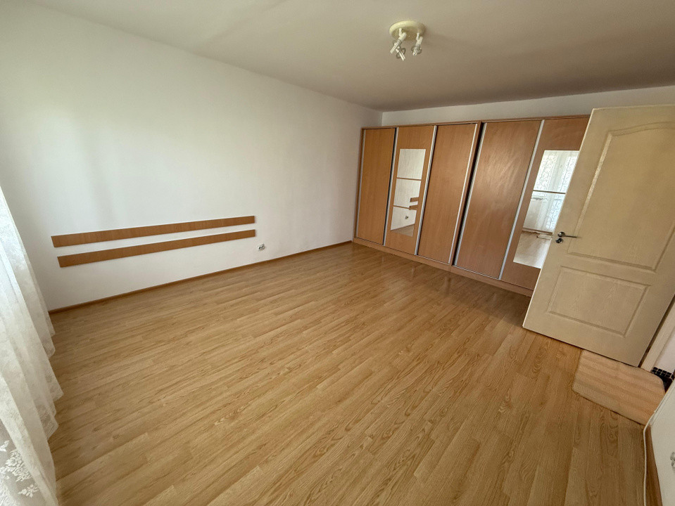 Vanzare Garsoniera cu centrala termica | Mall Vitan | 40 mp
