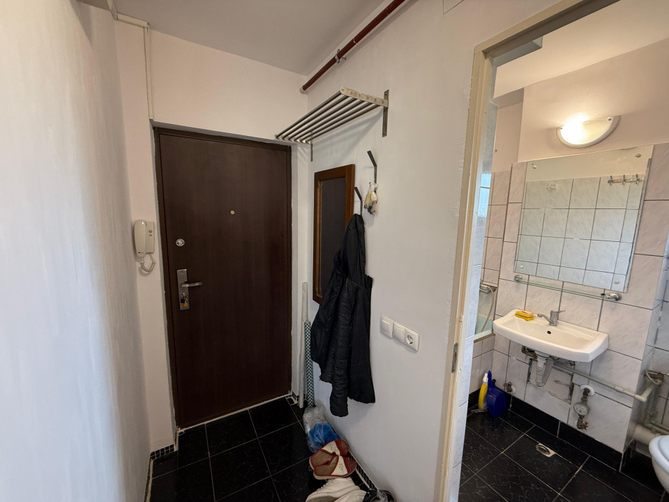 Vanzare Garsoniera cu centrala termica | Mall Vitan | 40 mp