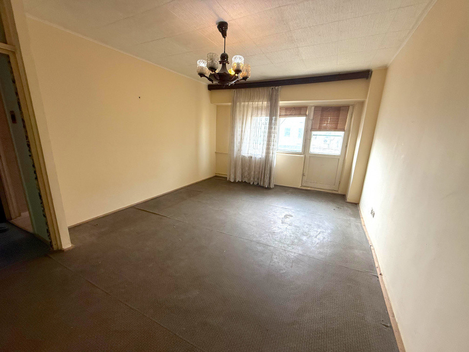 Vanzare Garsoniera etaj intermediar | Mall Vitan | 40 mp
