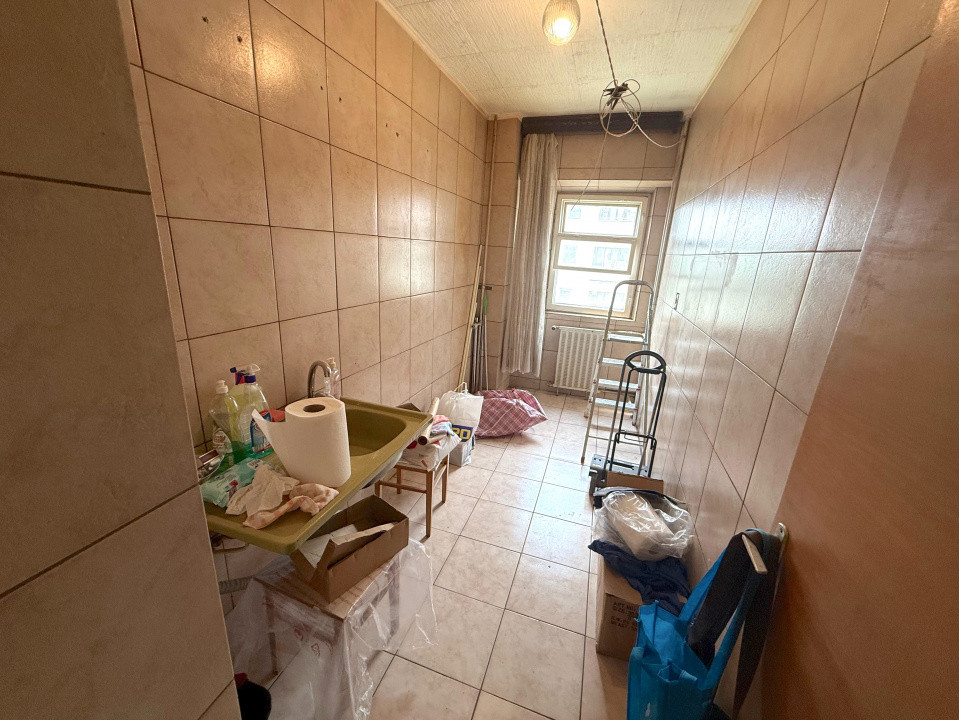 Vanzare Garsoniera etaj intermediar | Mall Vitan | 40 mp