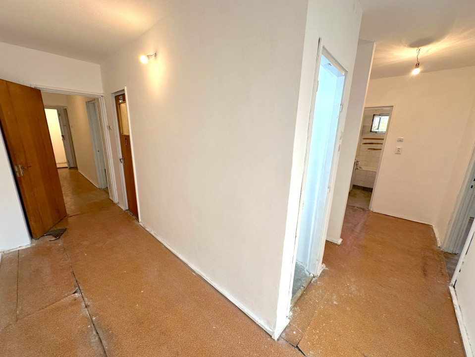 4 Camere 115mp Mega Mall Delfinului | terasa 11mp si boxa subsol 4mp