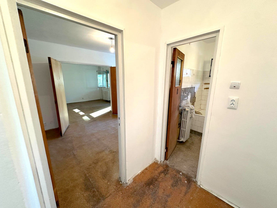 4 Camere 115mp Mega Mall Delfinului | terasa 11mp si boxa subsol 4mp