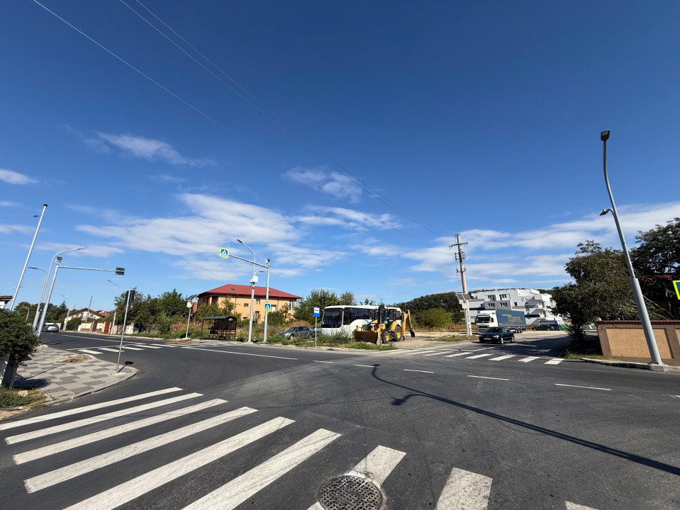 Intravilan 3120mp CU P+2+Mr | AC Spatii Comerciale | Str. Alunis x Codrului