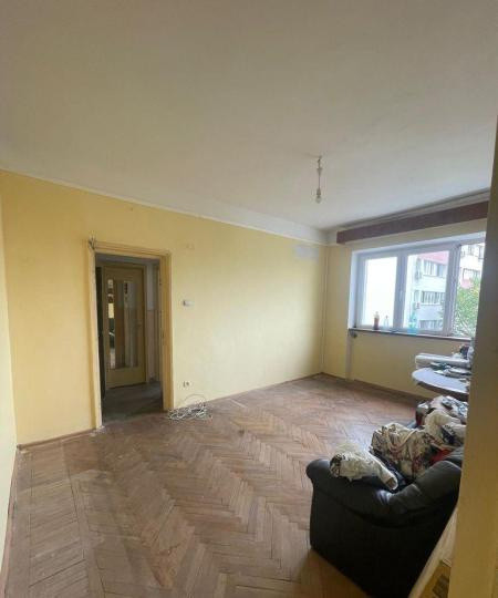 Vanzare Apartament 2 camere semidecomandat | Piata Iancului | 47 mp