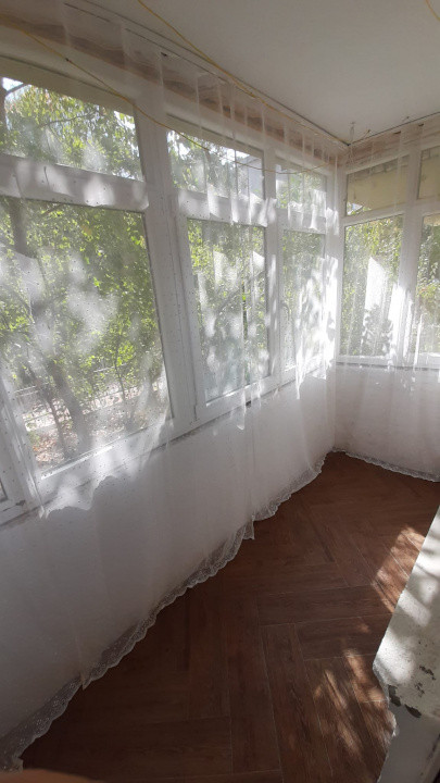 Vanzare Garsoniera decomandata cu balcon P/4 | Mall Vitan | 42 mp