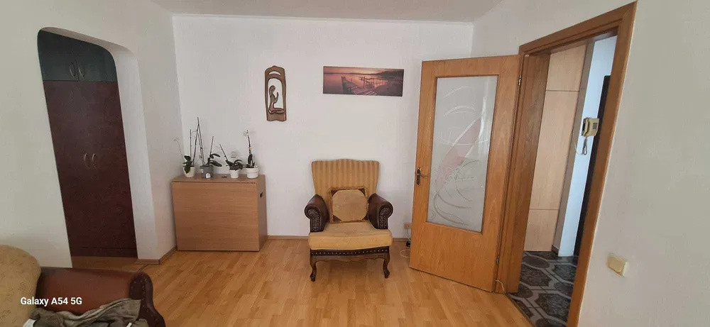 Vanzare apartament 3 camere semidecomandat | Piata Iancului Metrou | 68 mp