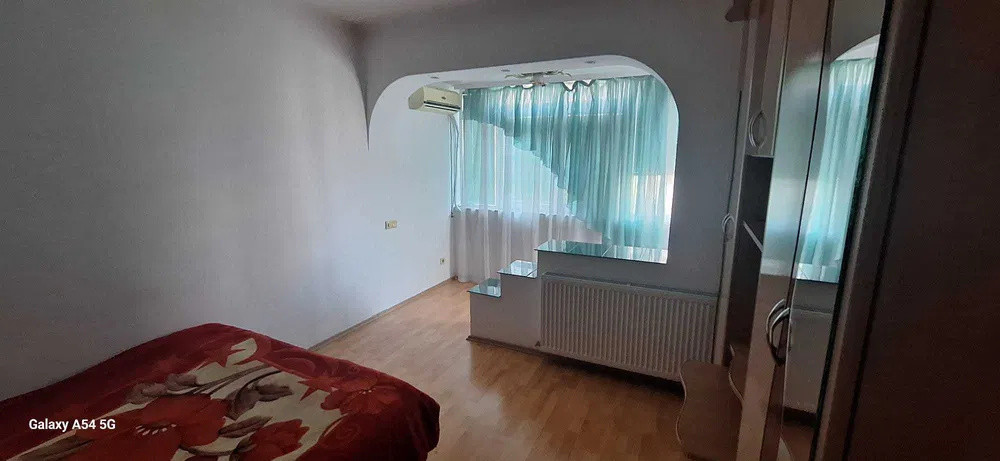 Vanzare apartament 3 camere semidecomandat | Piata Iancului Metrou | 68 mp