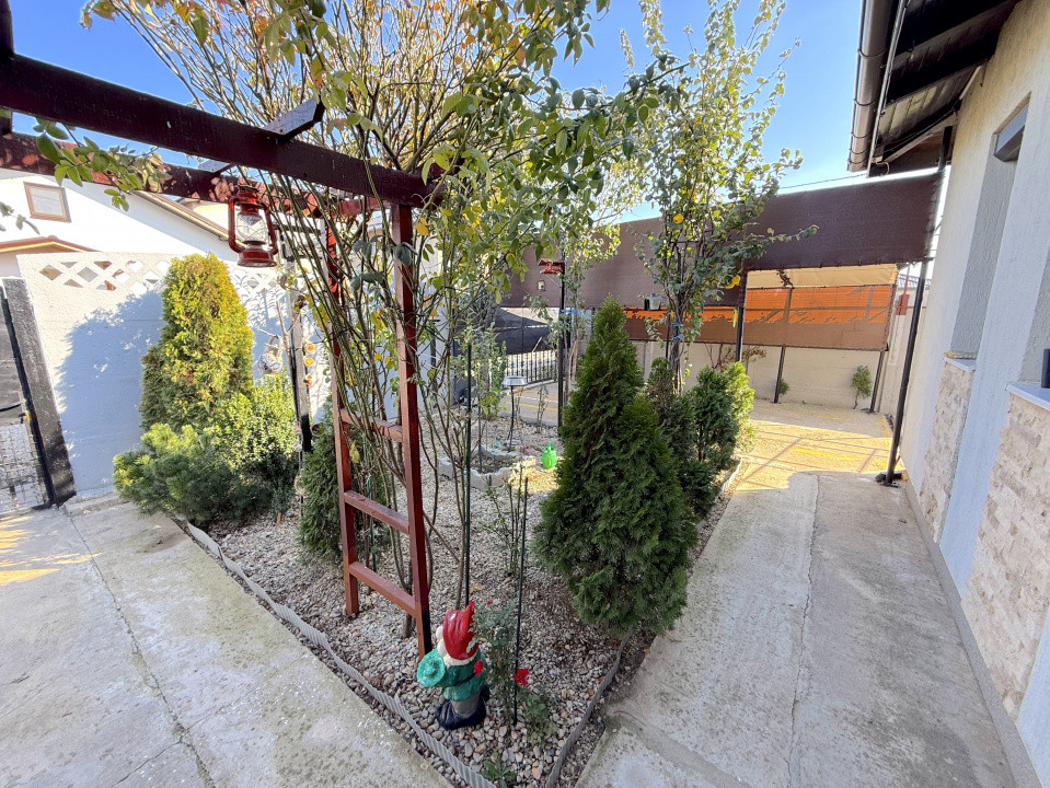 Casa Individuala Parter 95mp | mobilata si utilata | zona Fluturilor