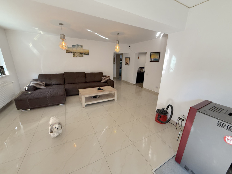 Casa Individuala Parter 95mp | mobilata si utilata | zona Fluturilor