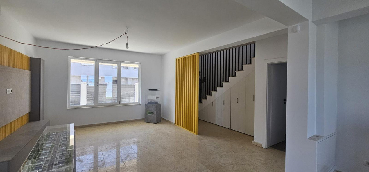 Casa 4 camere, P+1, 99mp | gaz, curent, apa si canal | Acces rapid DR9