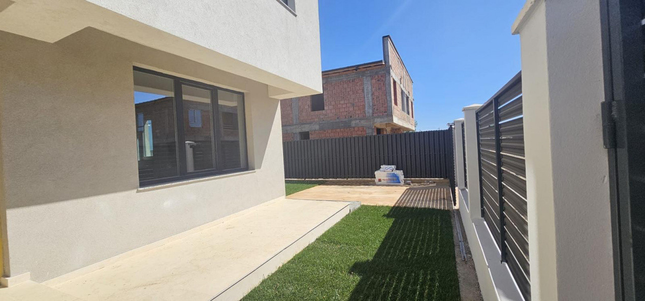 Casa 4 camere, P+1, 99mp | gaz, curent, apa si canal | Acces rapid DR9