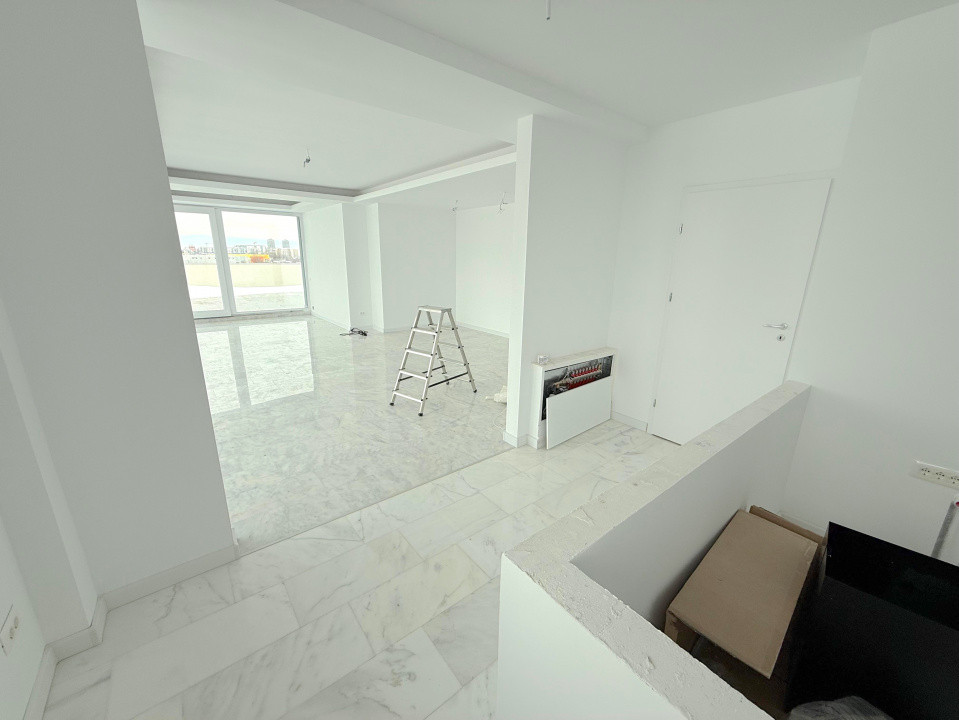 Penthouse 4 Camere cu priveliste panoramica - 244mp | Green Garden