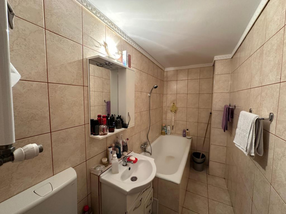 Vanzare 3 Camere Vitan Mall | Hol tip H | 76mp