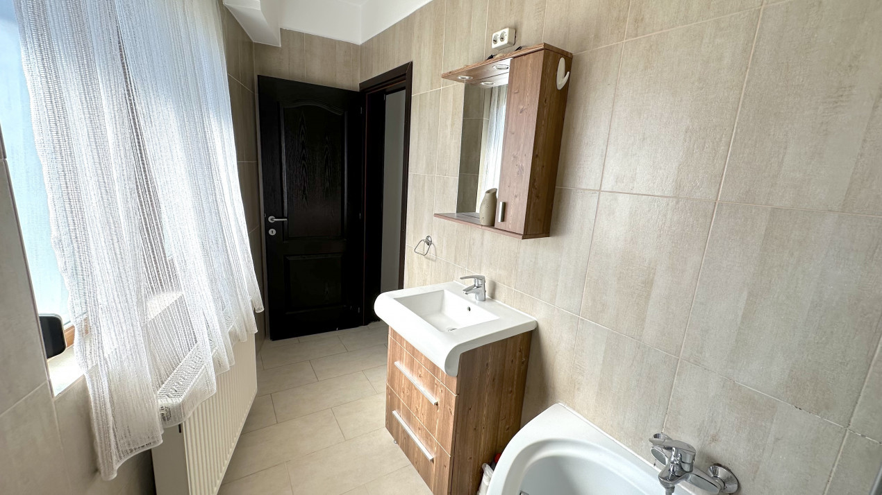 Vanzare 2 Camere Modern Mobilat & Utilat | centrala termica | bloc 2008