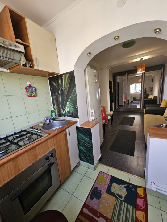 Apartament 2 camere decomandat, etajul 2!